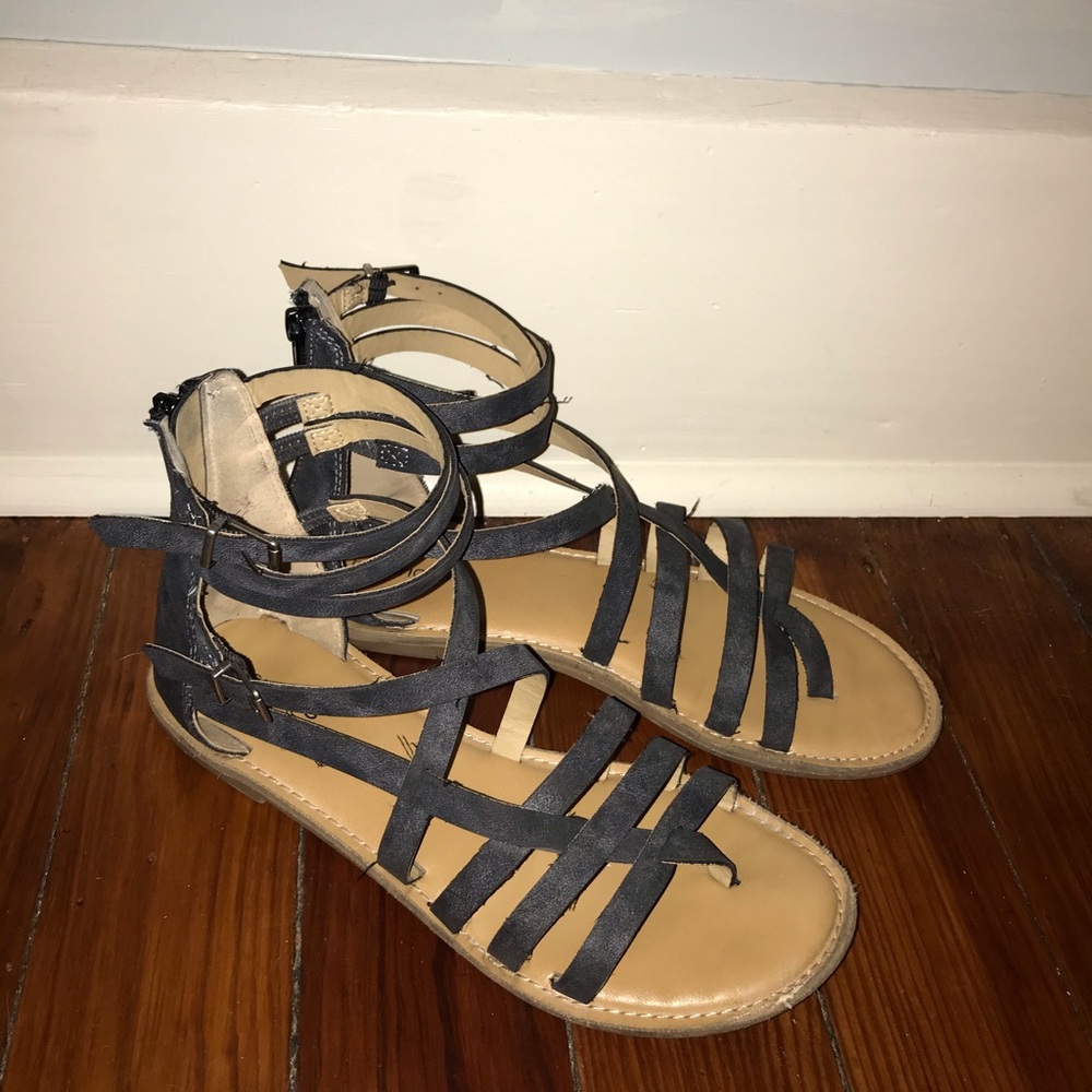 GLADIATOR SANDALS